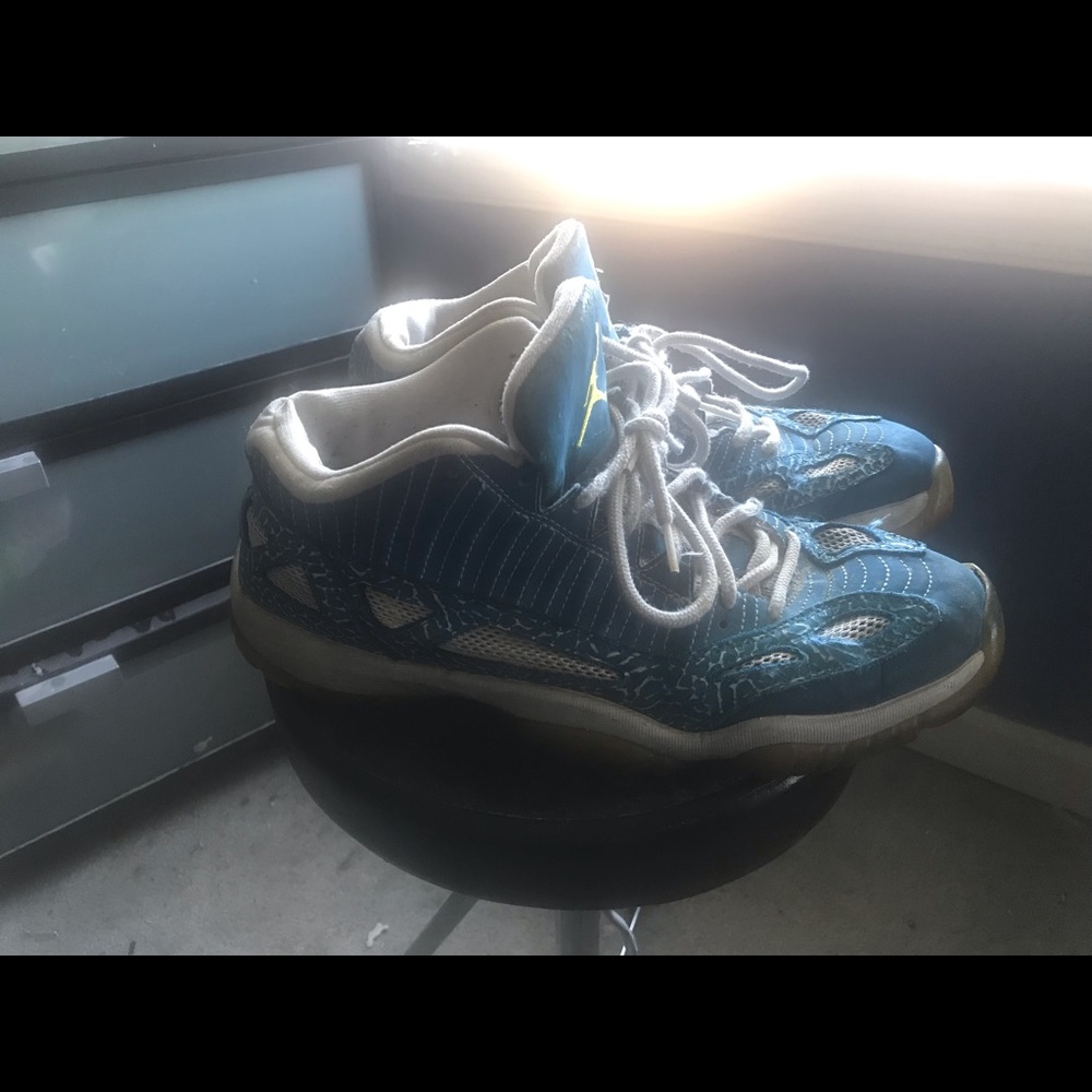 Air Jordan Retro XI IE